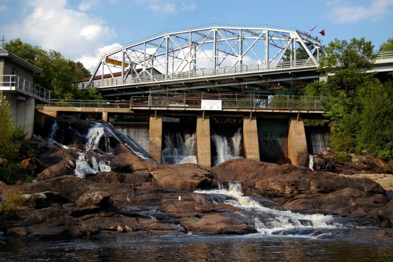 Inn At The Falls Bracebridge Eksteriør billede